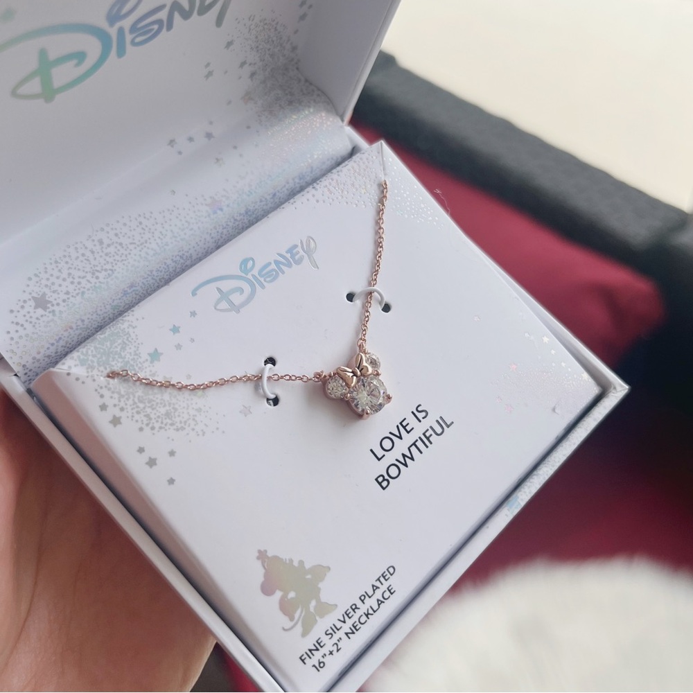 New in Box Disney Minnie Mouse Bowtiful Rose Gold Necklace Fine Silver Plated - Picture 3 of 3